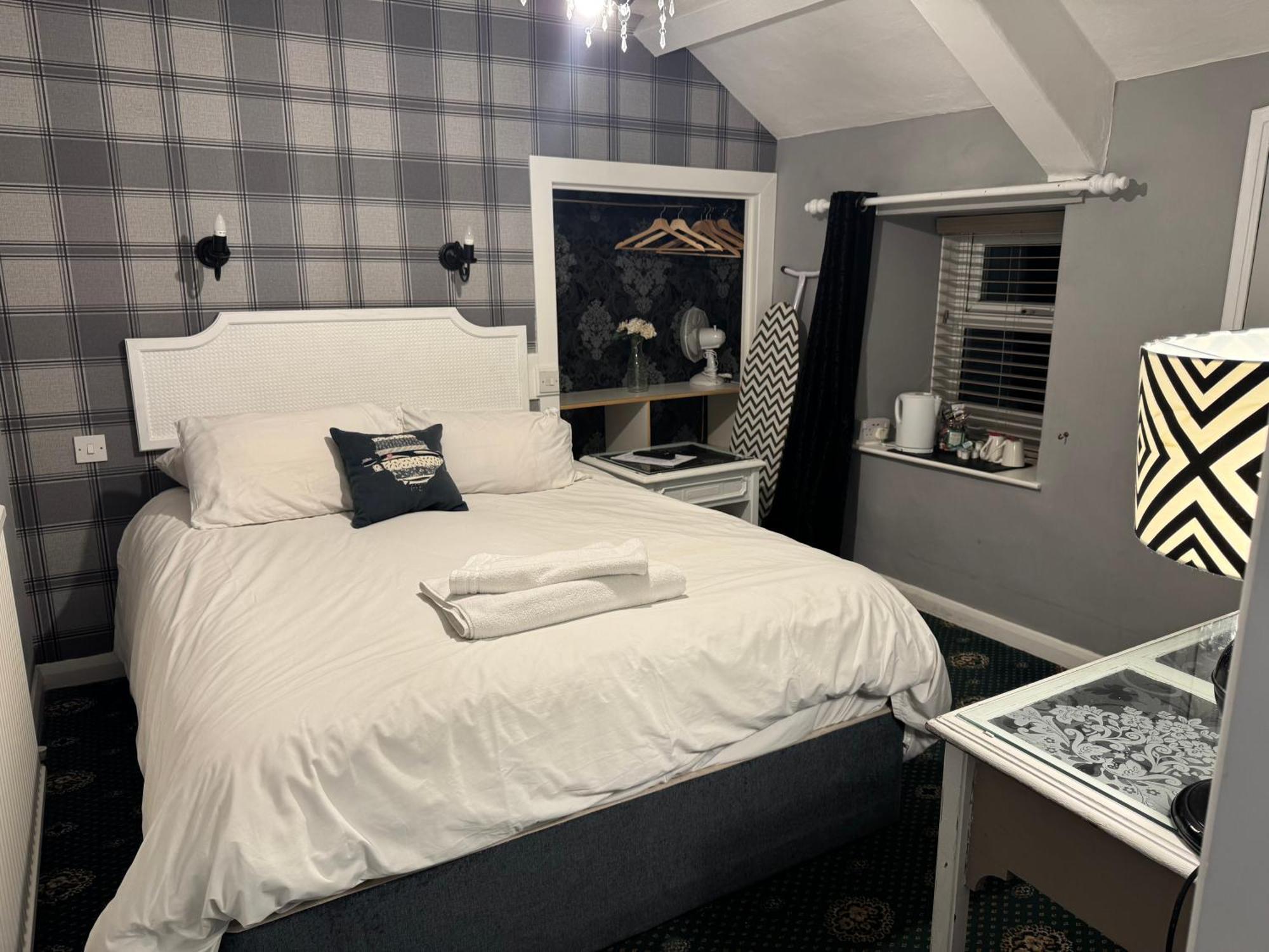 Holland Hotel Llanfachraeth 外观 照片